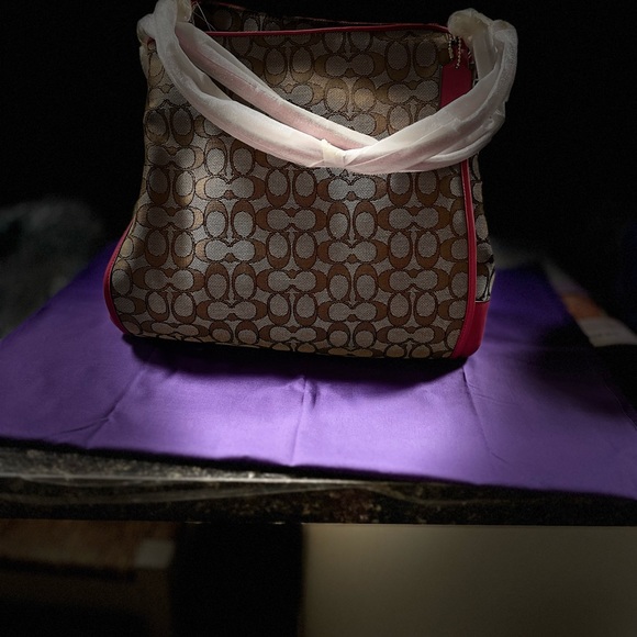 NEW large Coach purse with hot pink trim - Picture 6 of 8